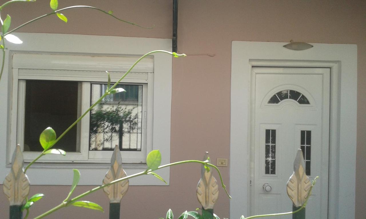 Simple, Calm And Center 2 Kalamata Exterior foto