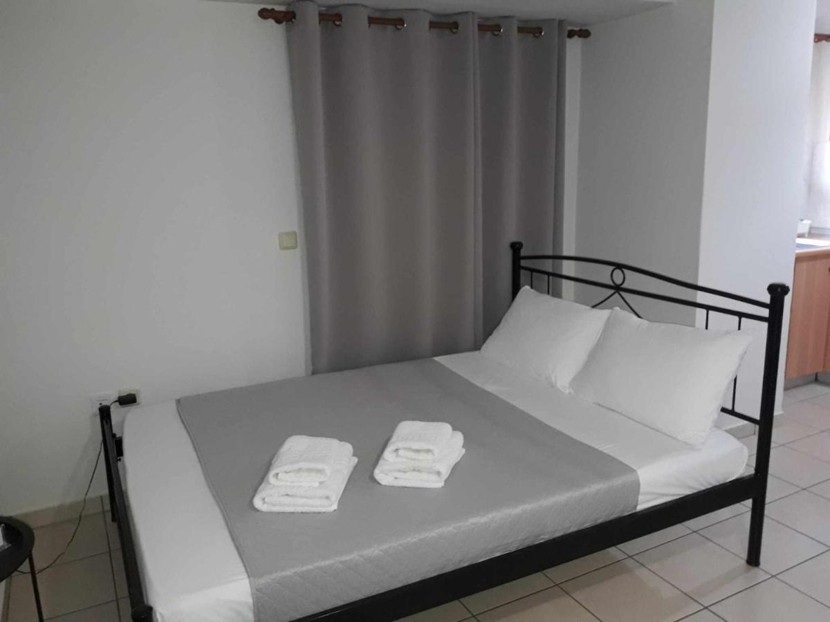 Simple, Calm And Center 2 Kalamata Exterior foto